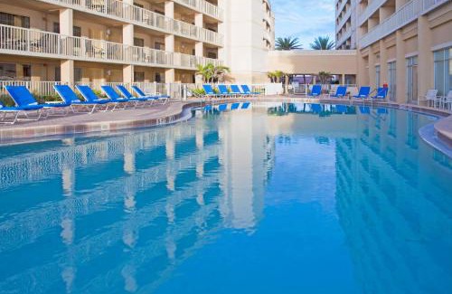 Indialantic Resort | Oceanfront Bliss at Crowne Plaza Melbourne-IHG Hotel