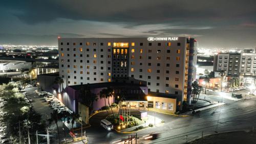 Apodaca Hotel | Elegant Crowne Plaza Monterrey Aeropuerto with Spa & Pool