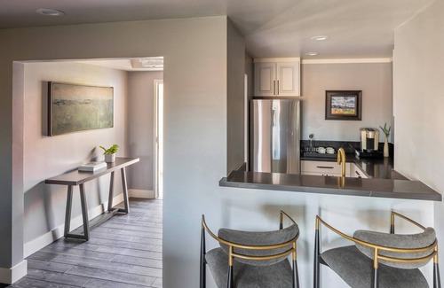 Chandler Hotel | Relax at Crowne Plaza Phoenix - Chandler Golf Resort