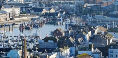 Barbican Hotel | Oceanfront Bliss at Crowne Plaza Plymouth, an IHG Hotel