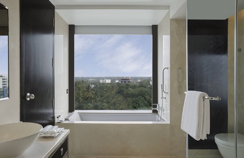 Pune Hotel | Stylish Crowne Plaza Pune City Centre with Spa & Pool Access