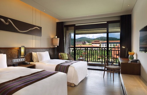 Jinghong Hotel | Explore Crowne Plaza Resort Xishuangbanna Parkview, IHG