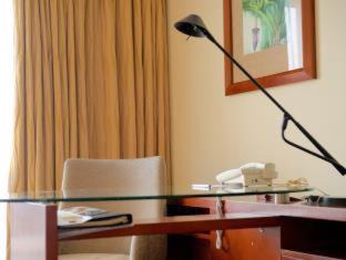 Tumon Hotel | Unwind at Crowne Plaza Resort Guam with Oceanfront Views