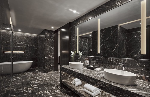Jinshan Hotel | Eco-Friendly Retreat at Crowne Plaza Shanghai Jinshan