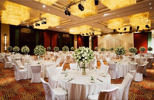 Pudong Hotel | Discover Crowne Plaza Shanghai Pudong: 5-Star Comfort & More
