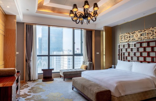 Longgang Hotel | Discover Crowne Plaza Shenzhen Longgang City Centre – 4-Star Stay