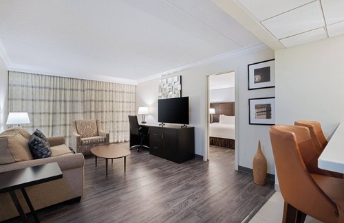 Montebello Hotel | Comfortable Stay at Crowne Plaza Suffern - Mahwah, IHG Hotel