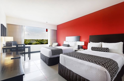 Villahermosa Hotel | Discover Crowne Plaza Villahermosa: Guest Rated 9/10