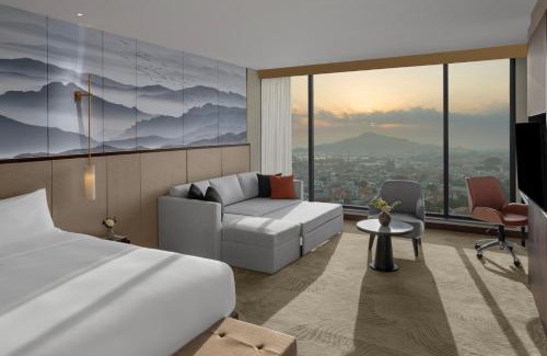 Vinh Yen Hotel | Elegant Crowne Plaza Vinh Yen City Centre: 5-Star Luxury Stay