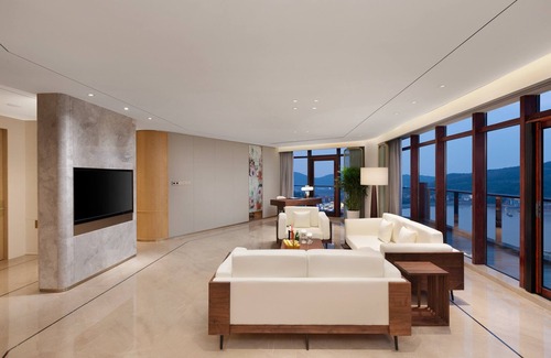 Putuo Hotel | Sea View Bliss at Crowne Plaza Zhoushan – Guest Rated 10/10