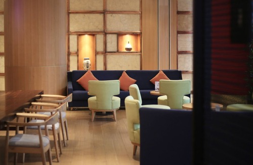 Zhuhai Jida Hotel | Discover Crowne Plaza Zhuhai City Center – 4-Star Comfort