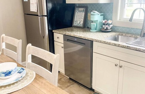 Lewes House | Charming Crow's Nest: Bike Trail to Lewes Beach Awaits!