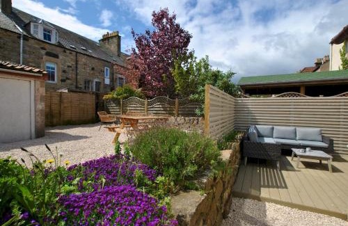 St Monans House | Coastal Family Retreat: Crows Neuk, Pet-Friendly Escape