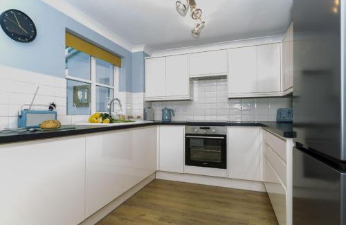 Croyde House | Family-Friendly Croyde Pebbles: 4 Bedrooms & Top Rated