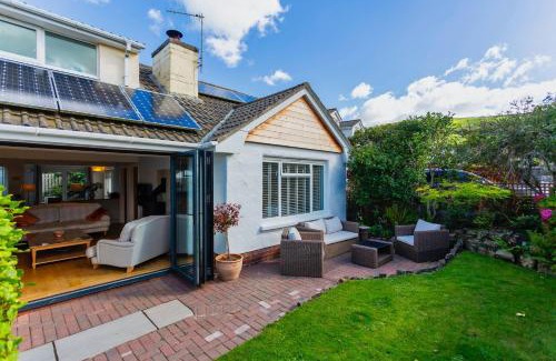 Croyde House | Oceanfront Bliss at Croyde SurfSup - 4-Star Retreat