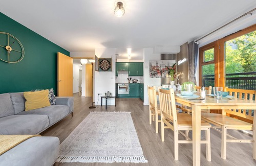 Bensham Manor Apartment | Croydon FBS Hub