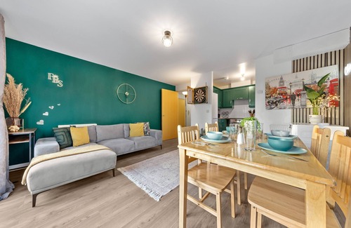 Bensham Manor Apartment | Croydon FBS Hub