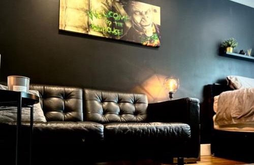 Waddon Apartment | Elegant Croydon Apartment Near Gatwick Airport - 10/10 Rating