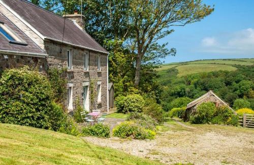 Moylegrove House | Discover Crug Y Felin: Family and Pet-Friendly Retreat