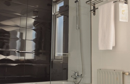 Fonteculler Hotel | Discover Crunia: 4-Star Hotel with Spa and Family-Friendly Amenities