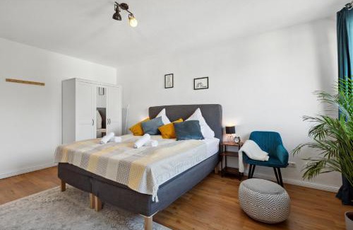 Ruettenscheid Apartment | Discover E&K Apartment Kahrstraße: Family-Friendly Stay