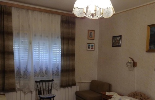 Balatonfoldvar Apartment | Crystal Apartement A