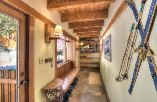 Crystal Bay House | Experience Crystal Bay Lakeview with Oceanfront Bliss