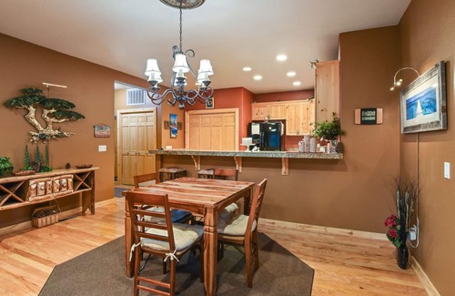 Crystal Bay House | Guest Rated 10/10: Crystal Charm Condo Near Beaches & Skiing