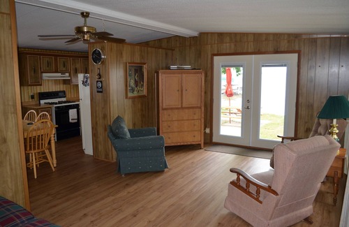 Cheboygan House | Serene Lake View Retreat with Breakfast and Guest Rated 10/10