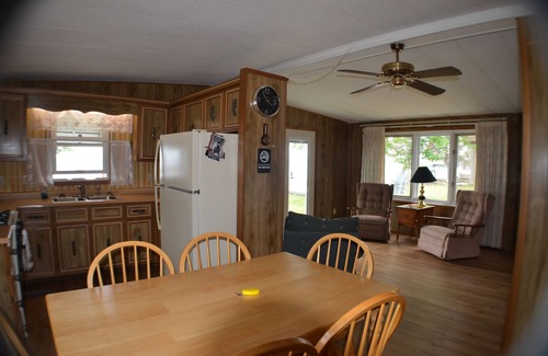 Cheboygan House | Serene Lake View Retreat with Breakfast and Guest Rated 10/10