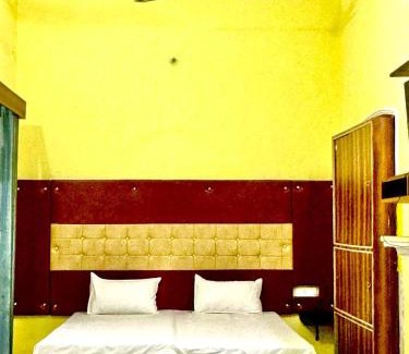 Faizabad House | Crystal Cottage