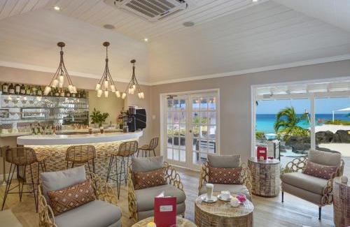 Derricks Hotel | Relax at Crystal Cove by Elegant Hotels - All-Inclusive Stay
