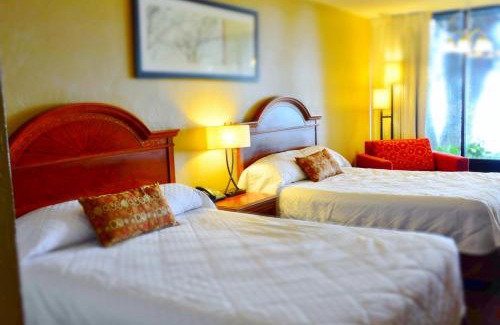 Palatka Resort | Serene Crystal Cove Riverfront Resort with Ocean Views
