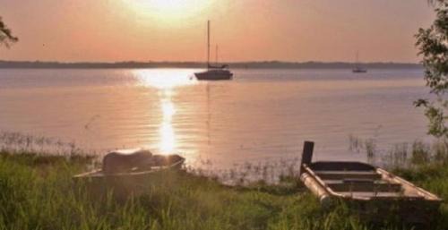 Palatka Resort | Serene Crystal Cove Riverfront Resort with Ocean Views