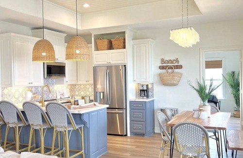 Galveston House | Secluded Crystal Cove Cottage with Spectacular Ocean View