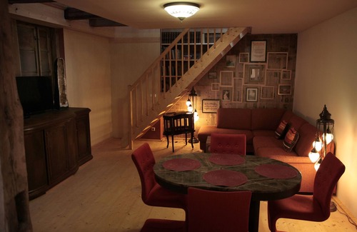 Quedlinburg Apartment | Pet Friendly Crystal House "Anno 1438" in Quedlinburg