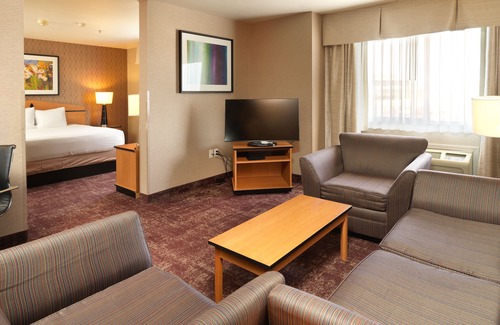 West Valley City Hotel | Inviting Crystal Inn Hotel & Suites in West Valley City