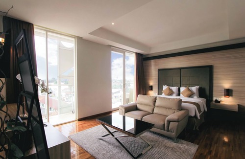 Sinduadi Hotel | Relax at the Crystal Lotus Hotel in Yogyakarta