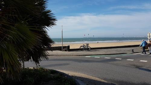 Pornichet Apartment | Oceanfront Haven at Crystal Love Appart - Rated 8.7/10
