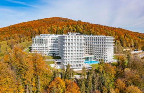 Wisla Hotel | Experience Crystal Mountain Hotel Wisła: 5-Star Retreat Awaits