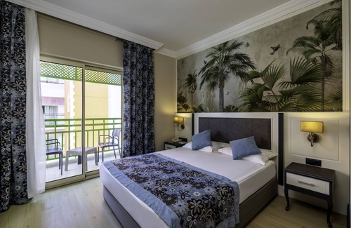 Bogazkent Resort | Unwind at Crystal Paraiso Verde Resort & Spa - 5 Star Retreat