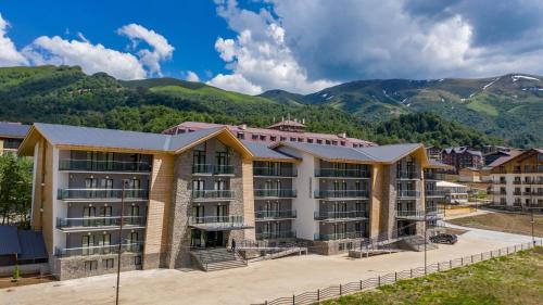 Bakuriani Hotel | Crystal Resort: Family-Friendly Getaway with Hot Tub Access