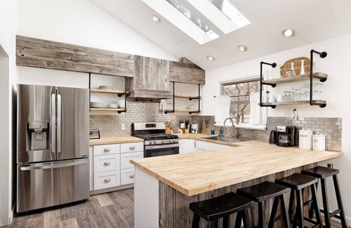 Carbondale House | Idyllic Crystal River Ranch House with Lake View Amenities