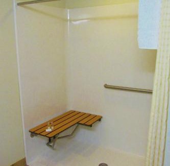 Towanda Hotel | Discover Crystal Springs Inn and Suites: 4-Star Getaway