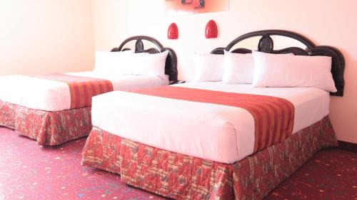 Leduc Hotel | Convenient Crystal Star Inn Edmonton Airport with Free Shuttle