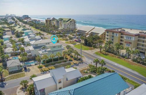 Crystal Beach House | Crystal Tower: Private Pool & Free Golf Cart Included