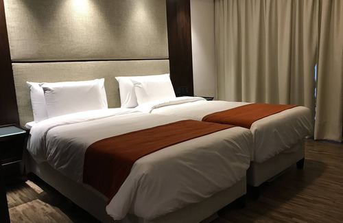 Centro Hotel | Eco-Friendly Escape at Crystal Tower Hotel - Rated 8.8/10