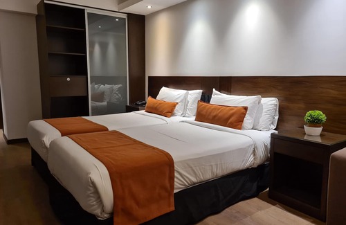 Centro Hotel | Eco-Friendly Escape at Crystal Tower Hotel - Rated 8.8/10