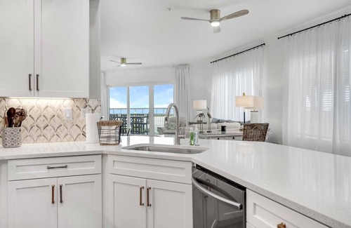 Avalon Beach Estates Condo | Pet-Friendly Crystal View 101 with Oceanfront Amenities