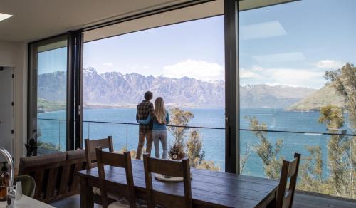 Fernhill Villa | Crystal Waters